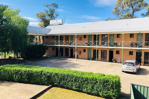 Campbelltown Colonial Motor Inn - Accommodation Mermaid Beach 2