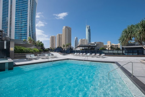 Mantra Circle On Cavill - Accommodation Mermaid Beach 2