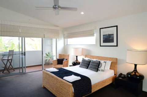 Beach Road Holiday Homes - Accommodation Mermaid Beach 4
