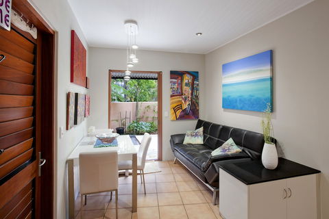 L'Auberge Noosa - Accommodation Mermaid Beach 4