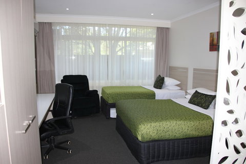 Best Western Aspen & Apartments - Accommodation Mermaid Beach 1