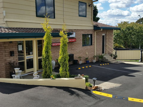 Hideaway Motor Inn Armidale - Accommodation Mermaid Beach 1