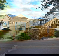 Quest Trinity House - Accommodation Mermaid Beach