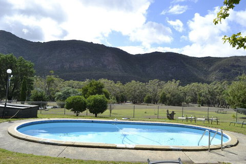 The Grampians Motel & The Views Restaurant - Accommodation Mermaid Beach 3