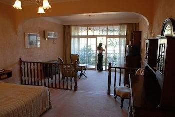 Victoria House Motor Inn - Accommodation Mermaid Beach 6