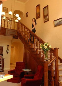 Victoria House Motor Inn - Accommodation Mermaid Beach 1