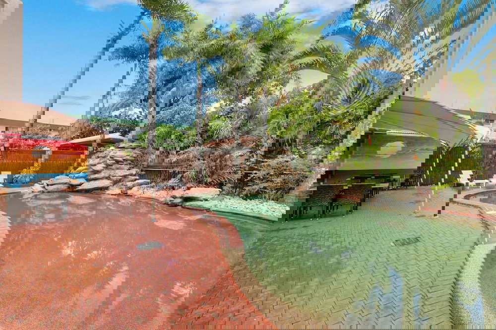 Cairns QLD Accommodation Mermaid Beach