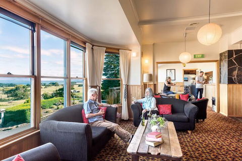 Stanley Seaview Inn - Accommodation Mermaid Beach 1