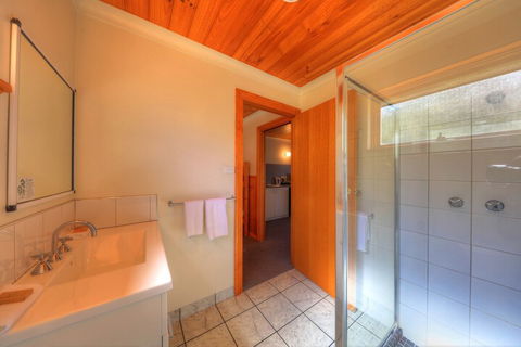 Stanley Seaview Inn - Accommodation Mermaid Beach 5