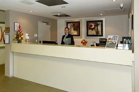 Gladstone Downtown Central Apartment Hotel - Accommodation Mermaid Beach 2