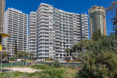 BreakFree Beachpoint - Accommodation Mermaid Beach 3