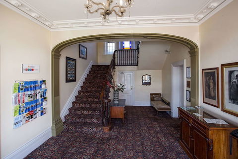 Quality Hotel Bentinck - Accommodation Mermaid Beach 4