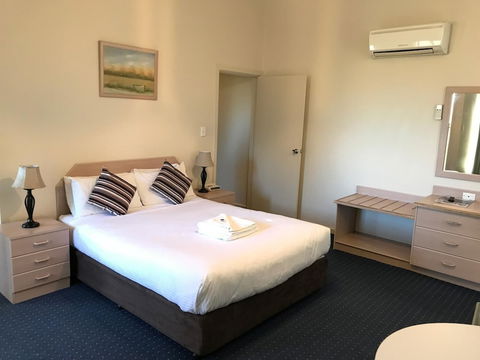 Orange Motor Lodge - Accommodation Mermaid Beach 4