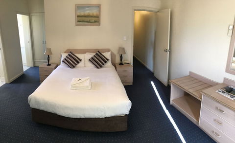 Orange Motor Lodge - Accommodation Mermaid Beach 6