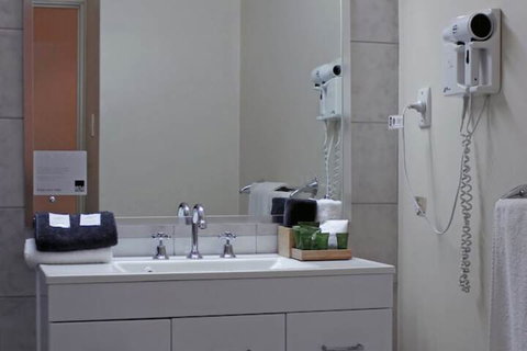 John Pirie Motor Inn - Accommodation Mermaid Beach 4