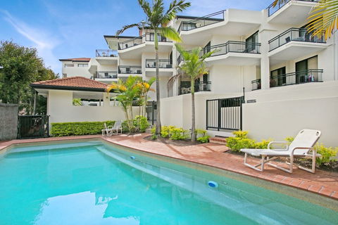 Windsurfer Resort - Accommodation Mermaid Beach 0