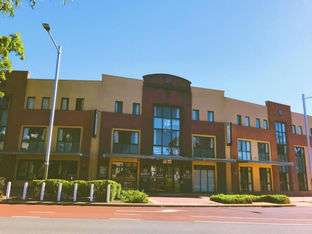 Edgewater WA Accommodation Mermaid Beach