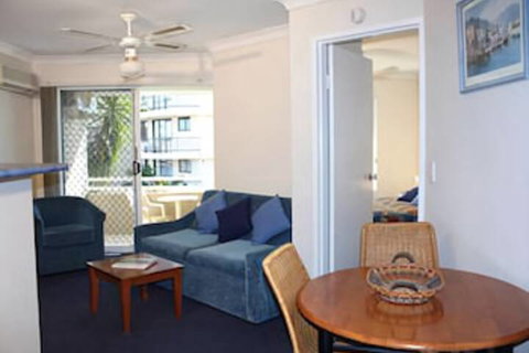 Budds Beach Apartments - Accommodation Mermaid Beach 5