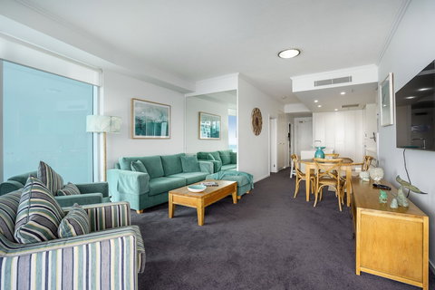 Reflection Tower Two - Accommodation Mermaid Beach 5