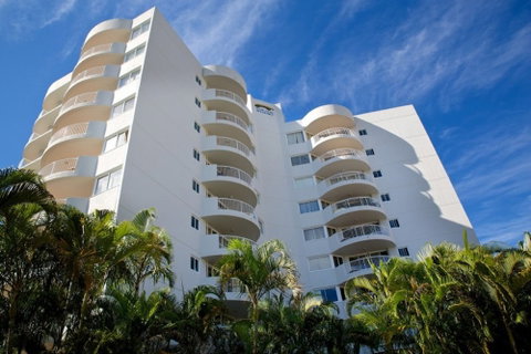 Surf Parade Resort - Accommodation Mermaid Beach 1
