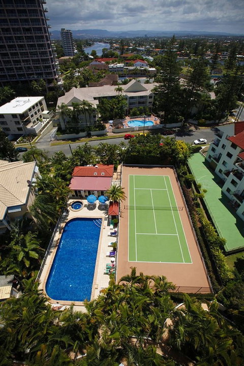 Surf Parade Resort - Accommodation Mermaid Beach 2