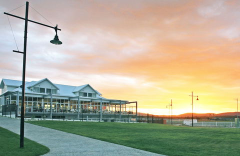 York Cove - Accommodation Mermaid Beach 0