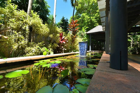 Reef Club Resort - Accommodation Mermaid Beach 1