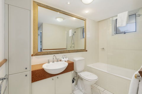 Burleigh Mediterranean Resort - Accommodation Mermaid Beach 1