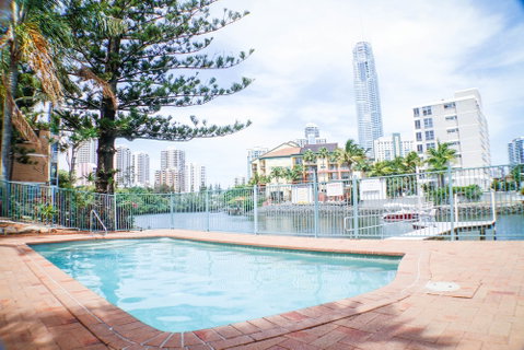 Surfers Riverside Apartments - Accommodation Mermaid Beach 1