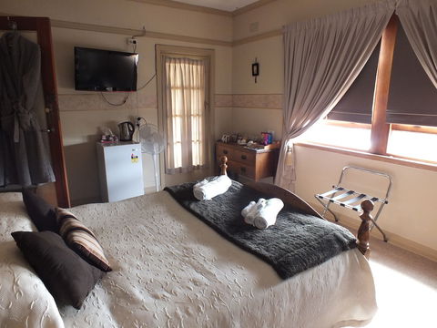 Walcha Royal Accommodation - Accommodation Mermaid Beach 3