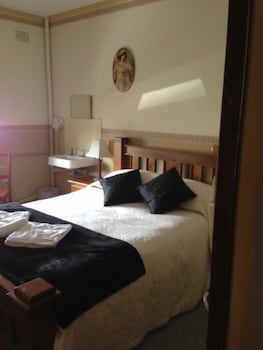 Walcha Royal Accommodation - Accommodation Mermaid Beach 4