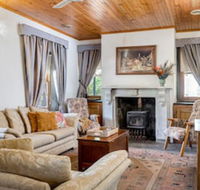 Reillys Wines Heritage Cottages - Accommodation Mermaid Beach