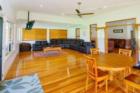 Radiance On Lyra - Accommodation Mermaid Beach 5