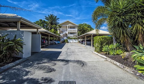Cairns City Garden Apartment - Accommodation Mermaid Beach 0