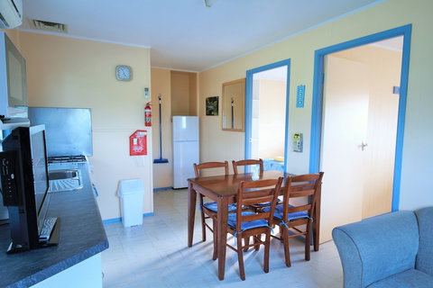 Baudin Beach Apartments - Accommodation Mermaid Beach 4