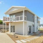 Boomer Beach Retreat Pet Friendly WiFi - Accommodation Mermaid Beach 0