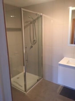 Empire Hotel Queenstown - Accommodation Mermaid Beach 1