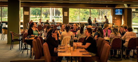 Yowani Country Club - Accommodation Mermaid Beach 1