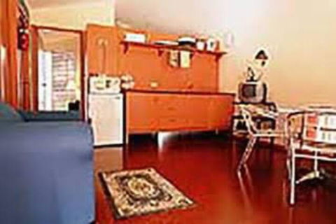 Anbinik Kakadu Resort (formerly Lakeview Park) - Accommodation Mermaid Beach 3