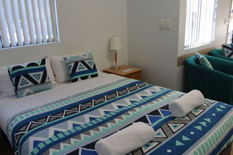 Mandurah Ocean Marina Chalets - Accommodation Mermaid Beach 5