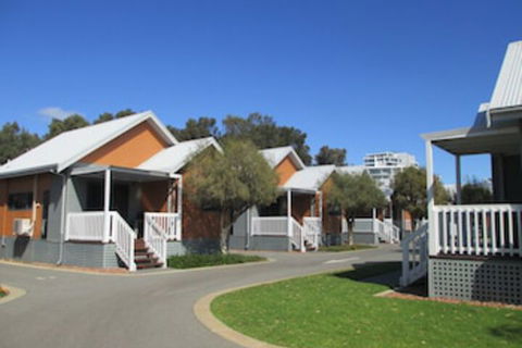 Mandurah Ocean Marina Chalets - Accommodation Mermaid Beach 0