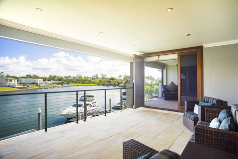 Sunset Circle At The Cove - Accommodation Mermaid Beach 2