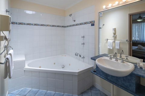 Ingenia Holidays Lake Macquarie - Accommodation Mermaid Beach 5