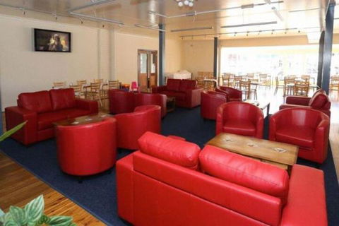 Sovereign Inn - Accommodation Mermaid Beach 2