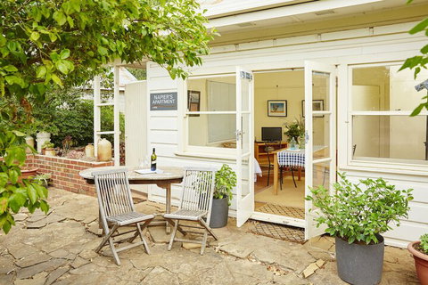 Lochinver Farm Homestead & Cottages - Accommodation Mermaid Beach 1