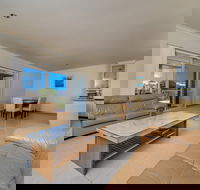 Seafront Unit 50 - Accommodation Mermaid Beach
