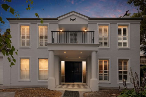 Sandymount - Accommodation Mermaid Beach 0