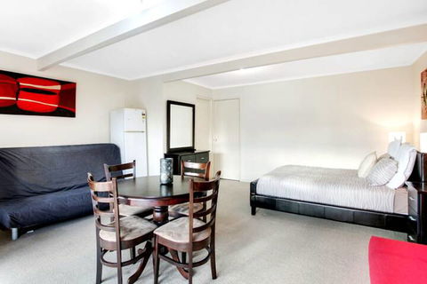 Isle Of Serenity - Accommodation Mermaid Beach 3