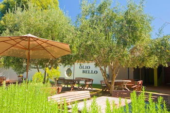 Olio Bello Lakeside Glamping - Accommodation Mermaid Beach 3