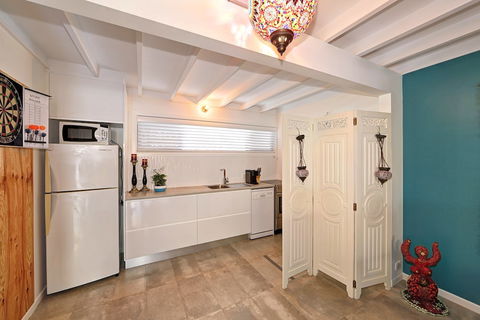 ZEN Beach Retreat - Accommodation Mermaid Beach 2